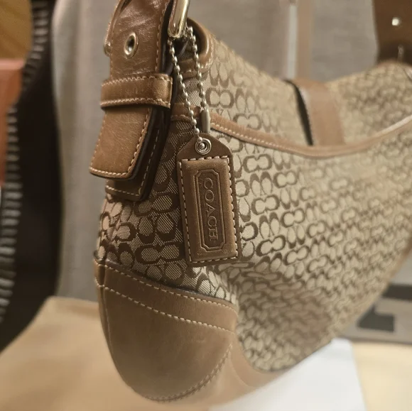 Coach SoHo Vintage  Brown Shoulder Bag EUC - Picture 3 of 8